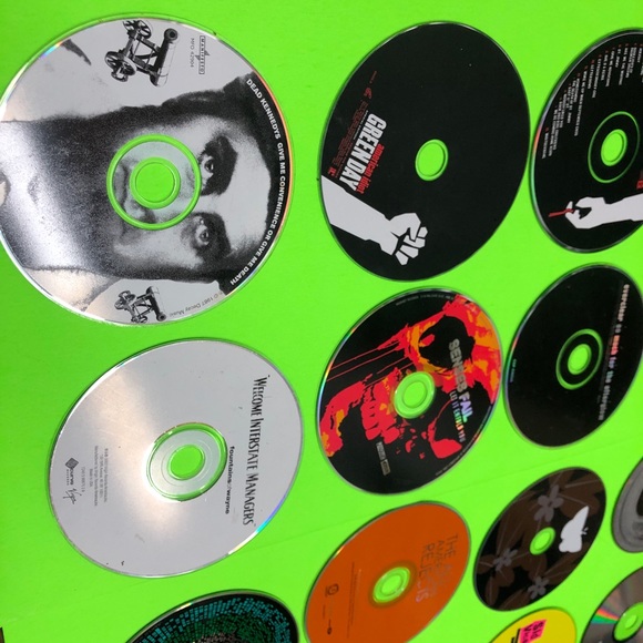 2000s CDs 4 for $10. No cases or anything. - Picture 2 of 8